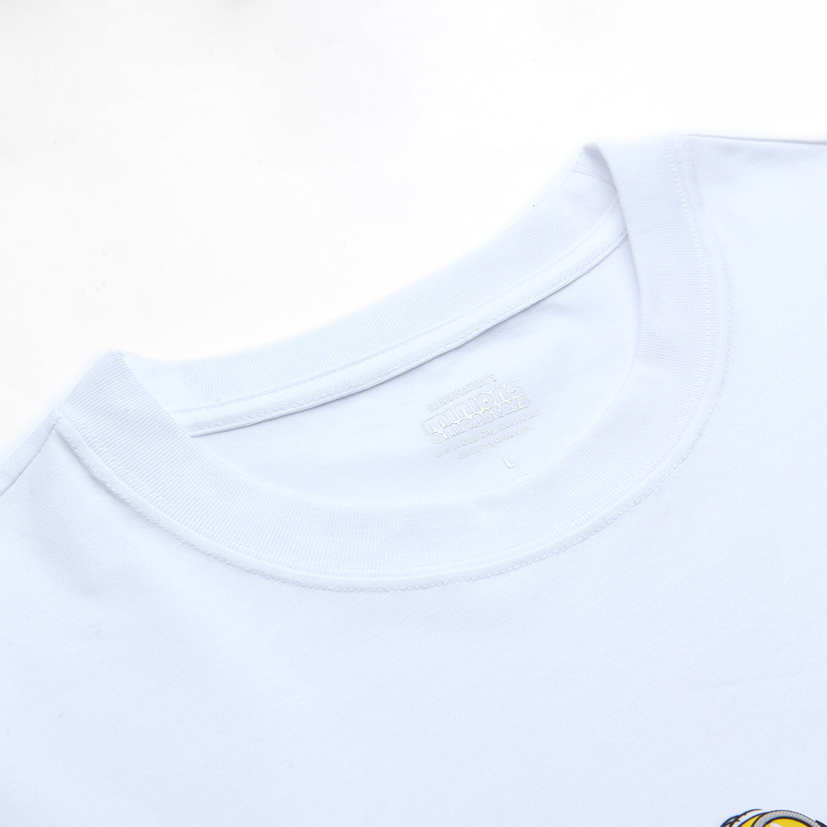 ID_01096186001_RW01_1_2_5_1500_1500.jpg;color:Signature White