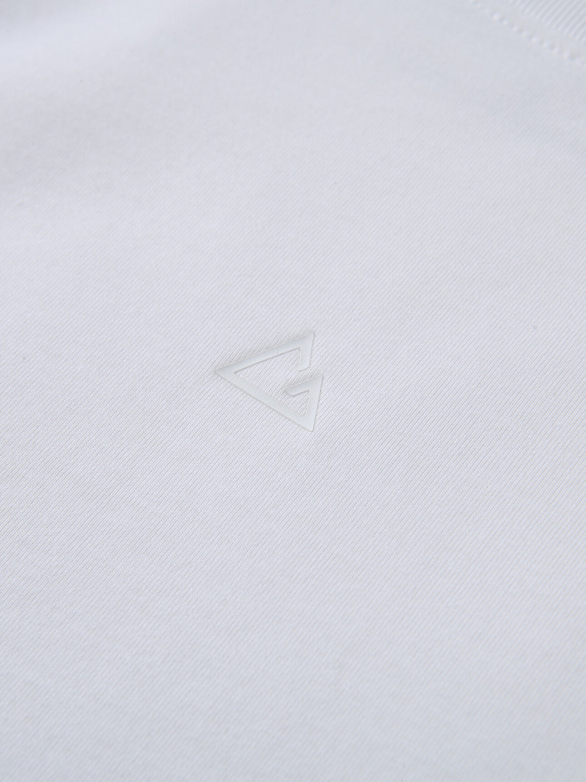 ID_05326294001_RW01_1_2_6_1500_1500.jpg;color:Signature White