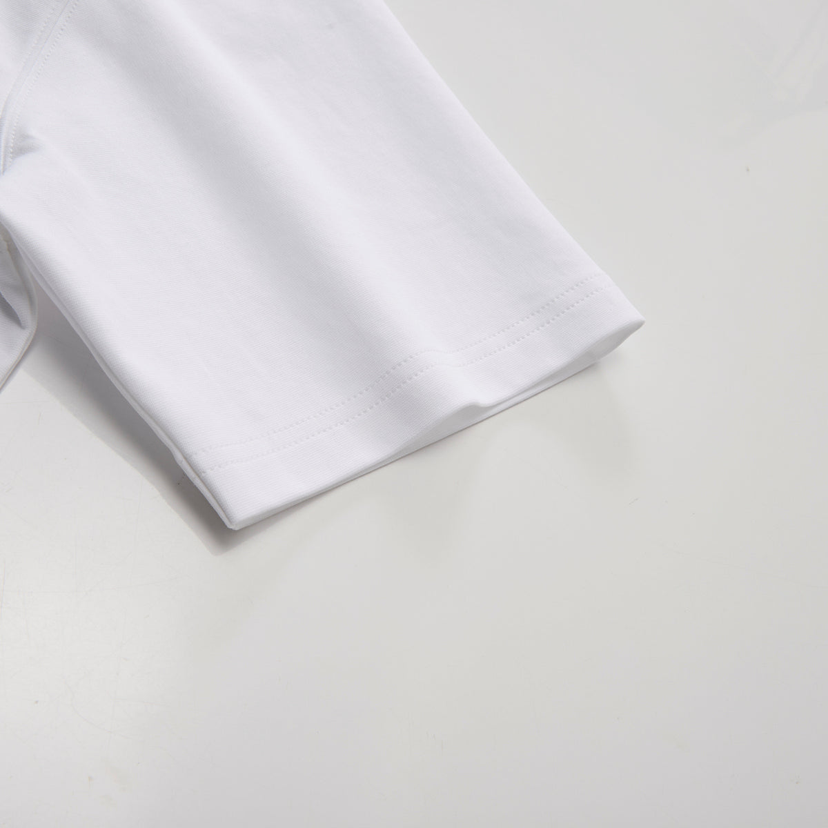 ID_01016504001_RW01_1_2_7_1500_1500.jpg;color:Signature White