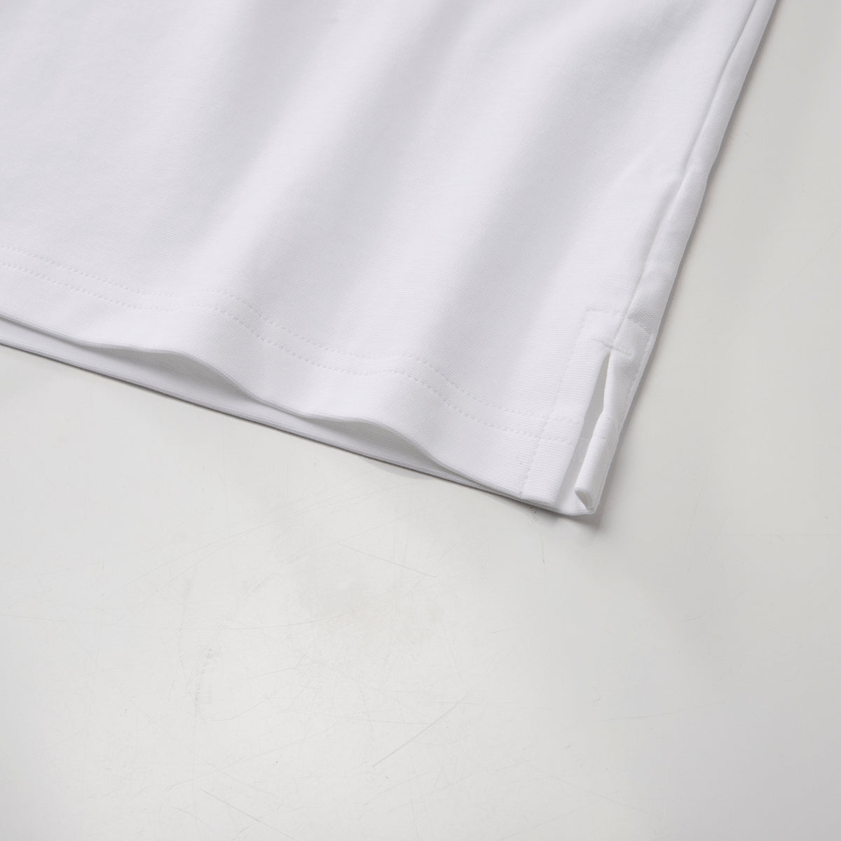 ID_01016504001_RW01_1_2_8_1500_1500.jpg;color:Signature White