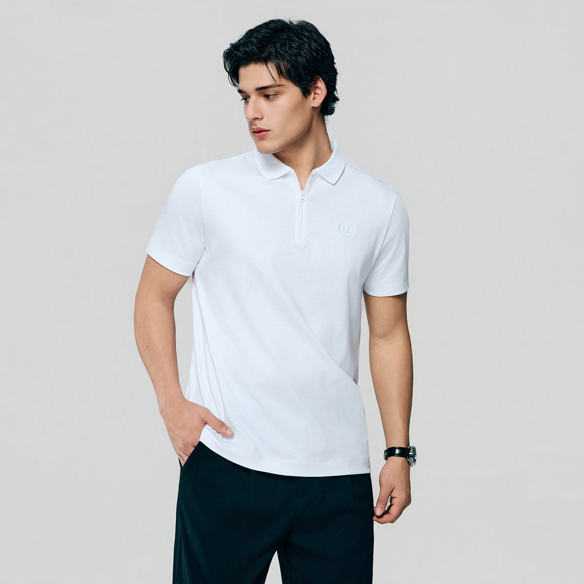ID_01016084001_RW01_2_1_3_1500_1500.jpg;color:Signature White