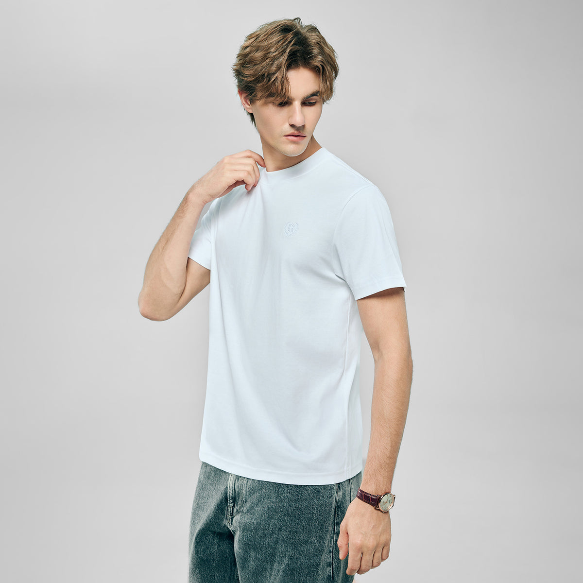 ID_01026102002_RW01_2_1_5_1500_1500.jpg;color:Signature White