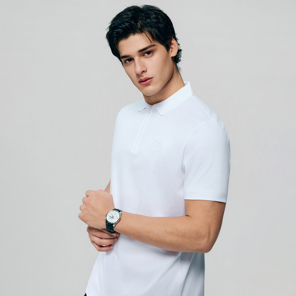 ID_01016084001_RW01_2_1_6_1500_1500.jpg;color:Signature White