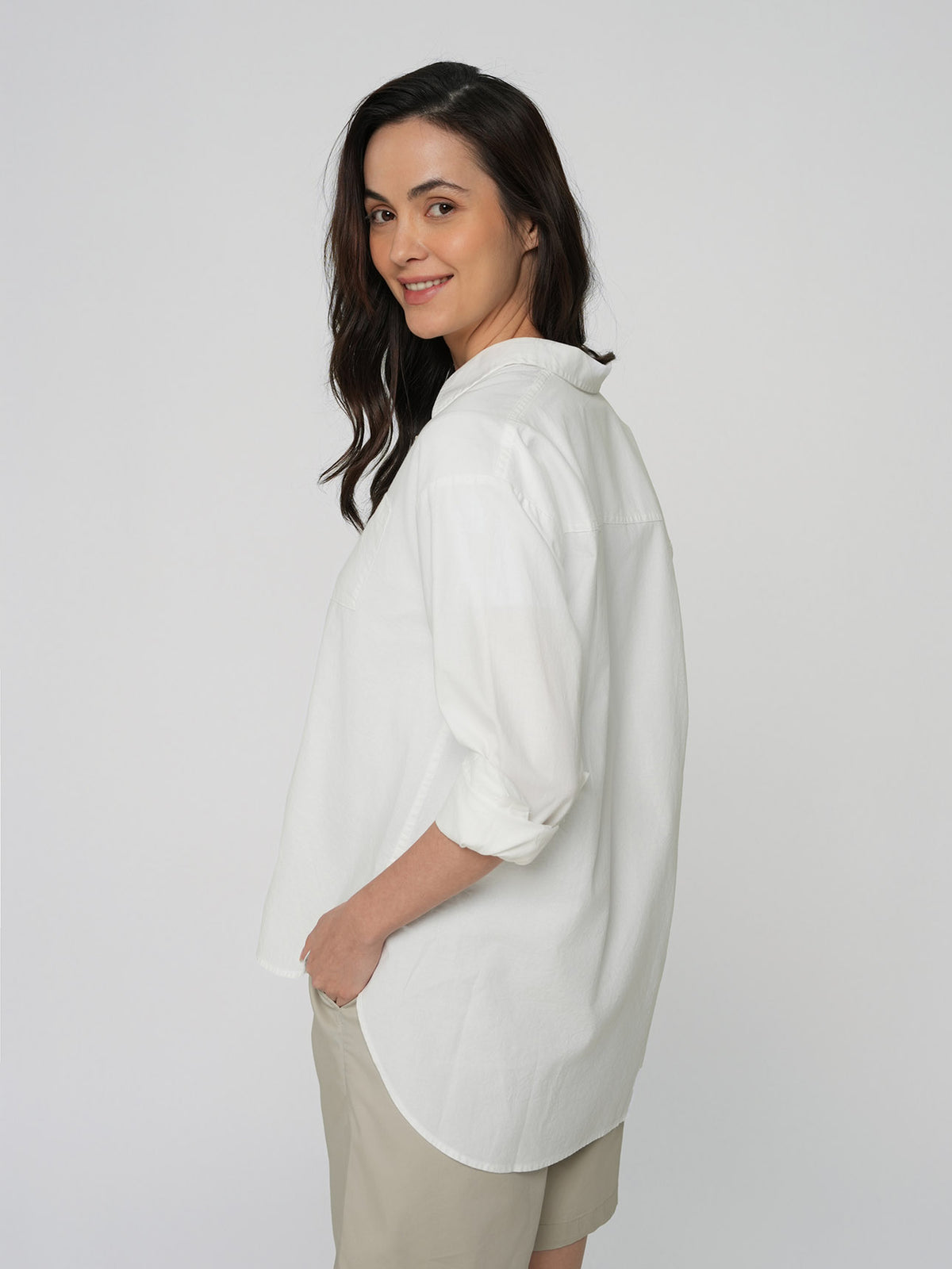 ID_05346010001_RW01_3_0_5_1290_1720.jpg;color:Signature White