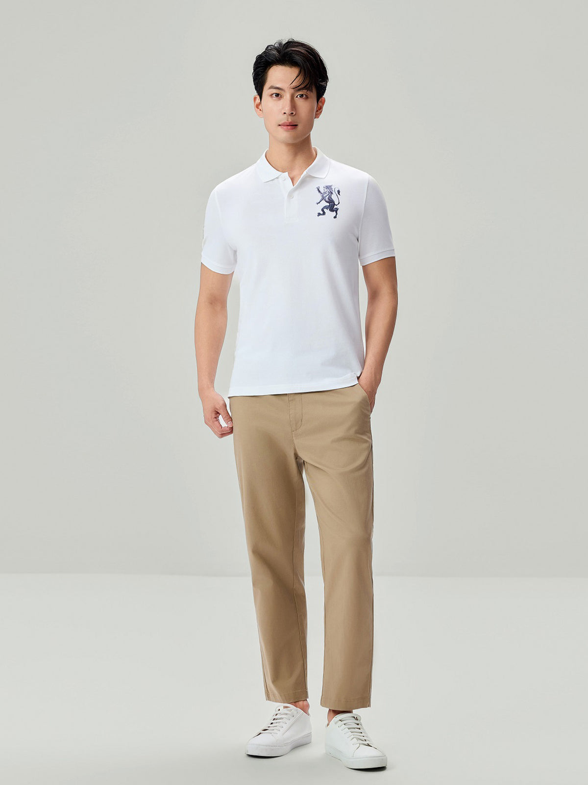 ID_01016328001_RW01_3_1_1_1290_1720.jpg;color:Signature White