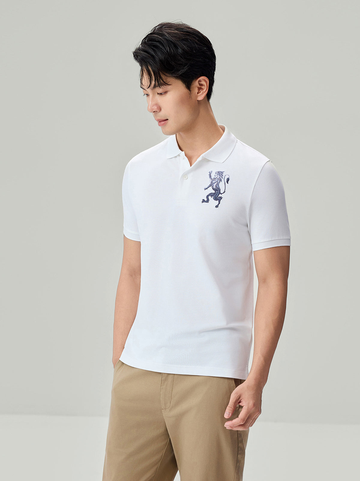 ID_01016328001_RW01_3_1_2_1290_1720.jpg;color:Signature White