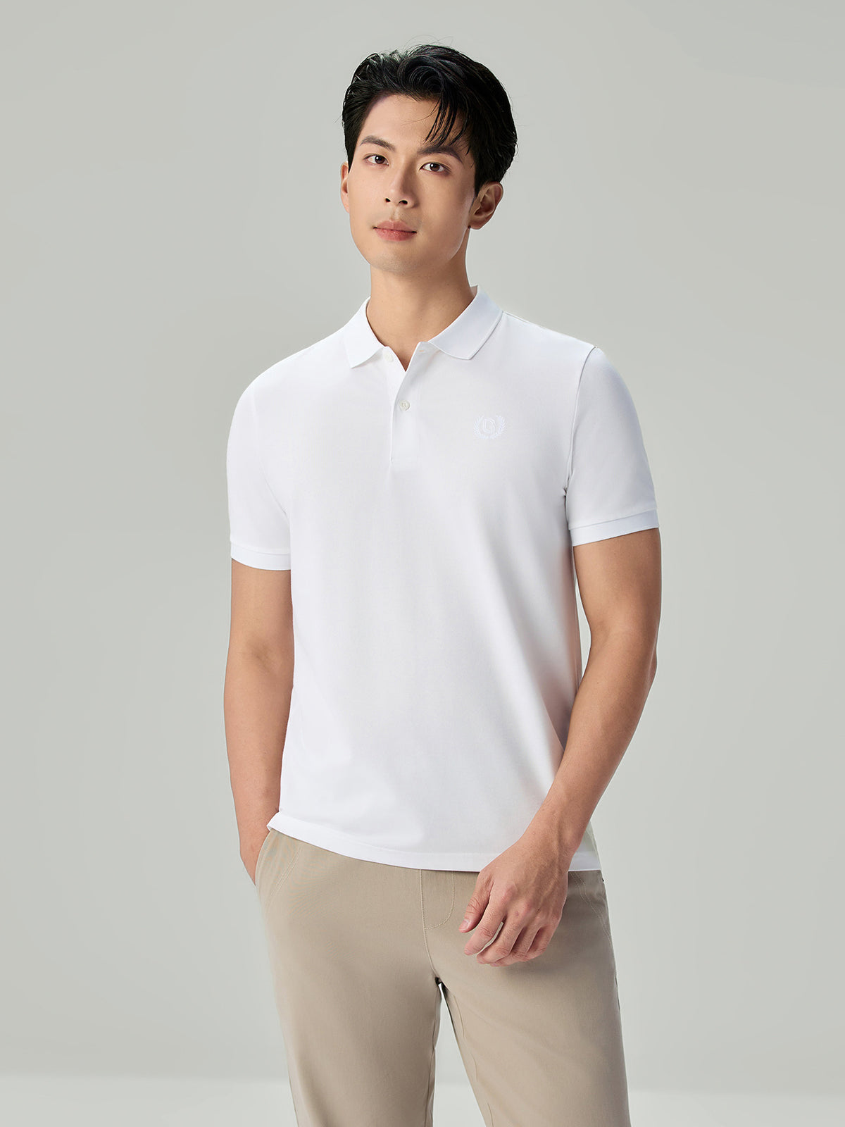 ID_01016293001_RW01_3_1_3_1290_1720.jpg;color:Signature White