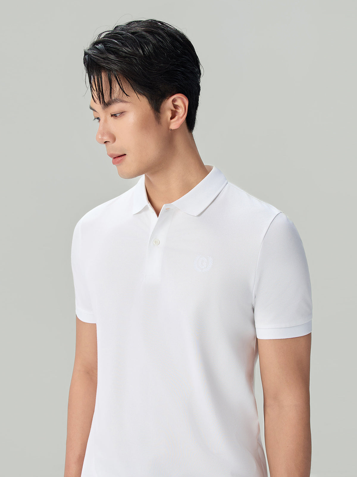 ID_01016293001_RW01_3_1_5_1290_1720.jpg;color:Signature White