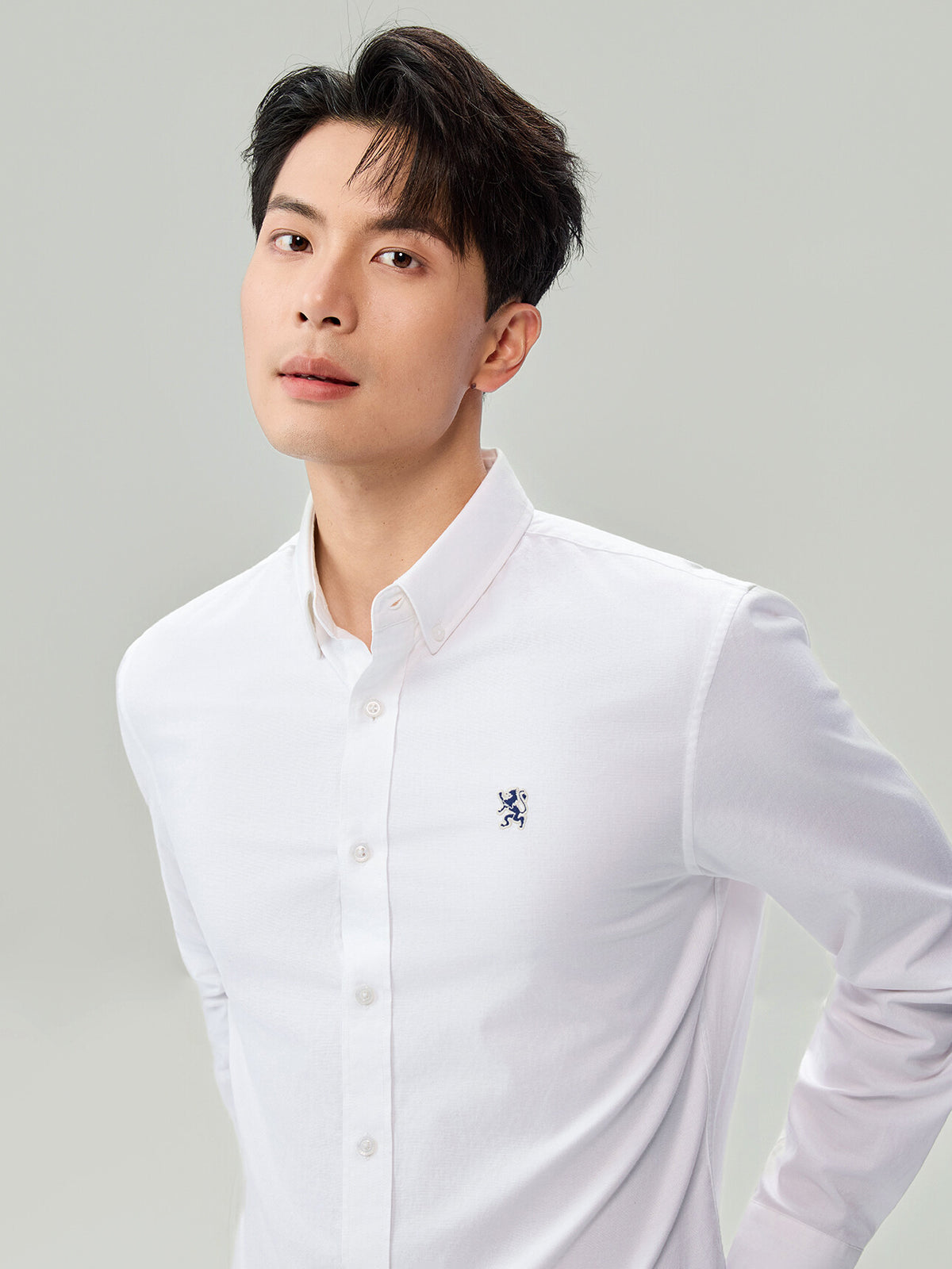 ID_01046073001_RW01_3_1_5_1290_1720.jpg;color:Signature White
