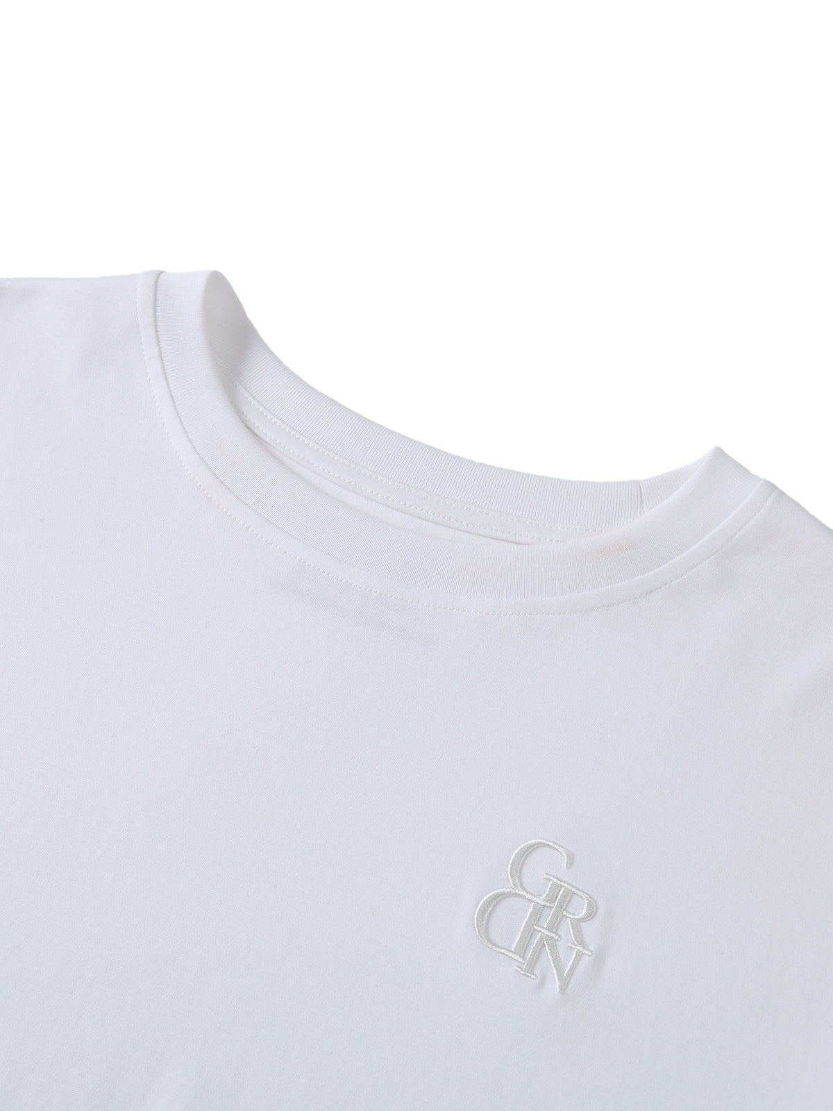 ID_05326219002_RW01_4_2_5_1290_1720.jpg;color:Signature White