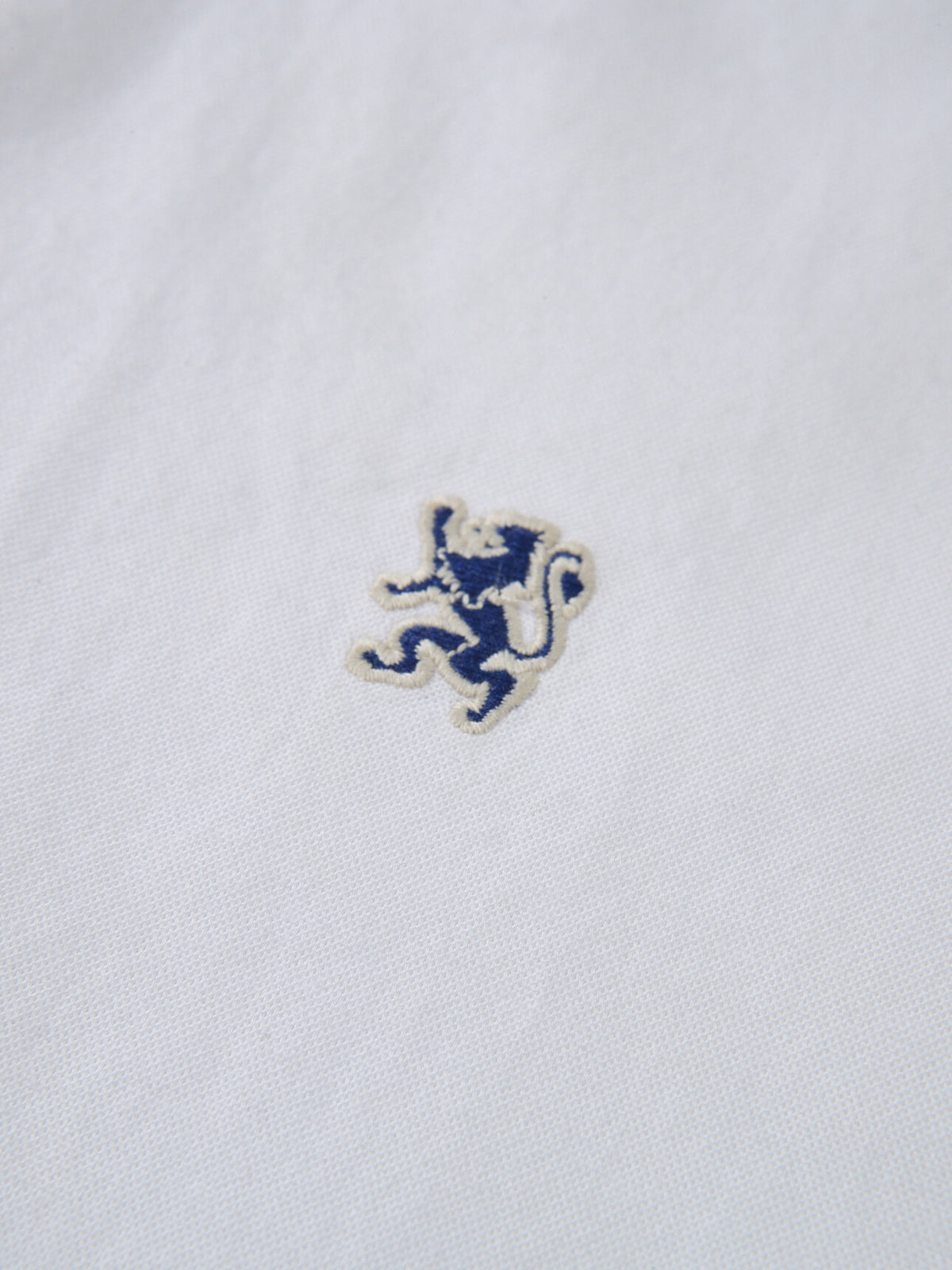 ID_01046073001_RW01_4_2_6_1290_1720.jpg;color:Signature White