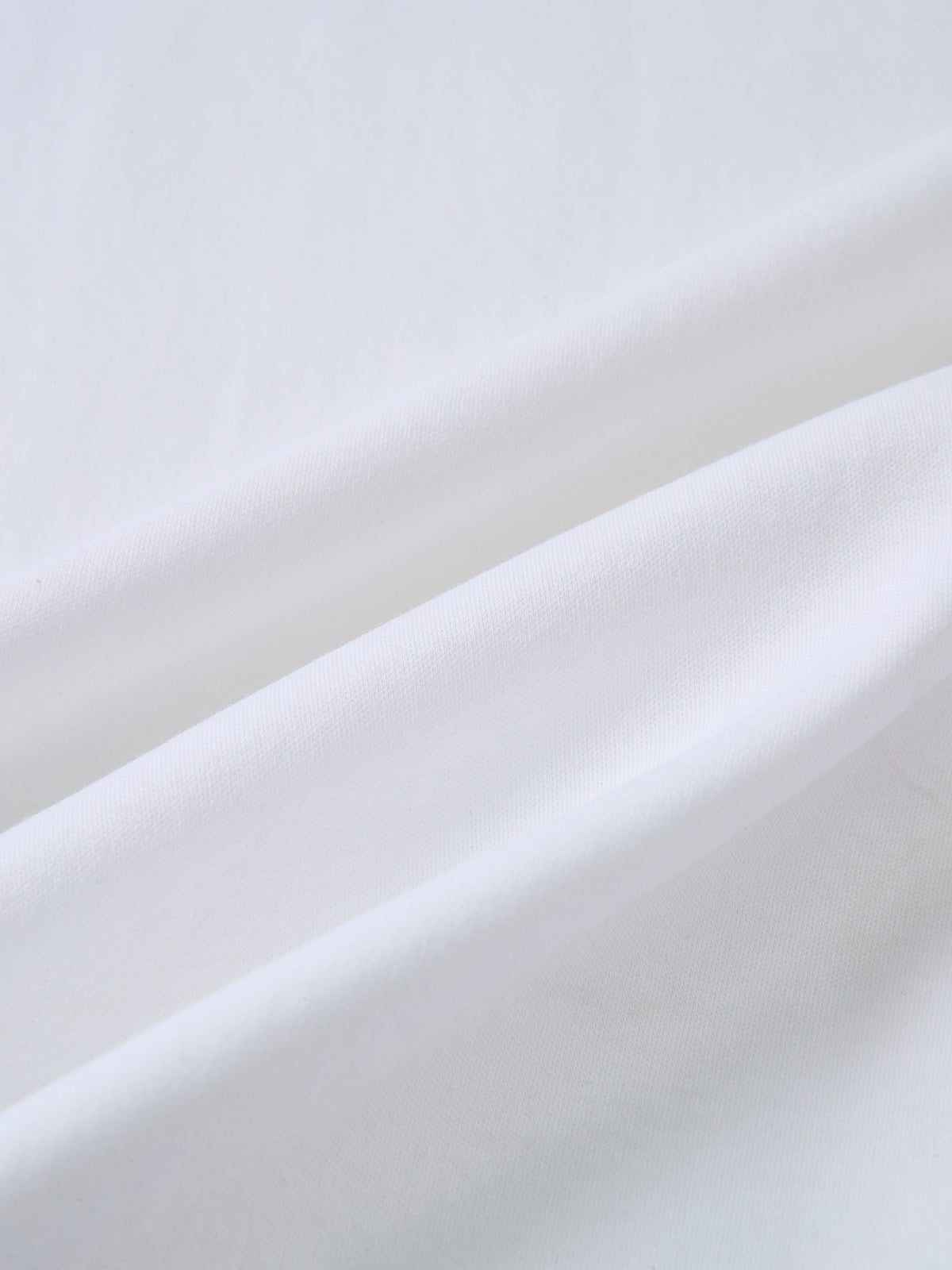 ID_05326219002_RW01_4_2_7_1290_1720.jpg;color:Signature White