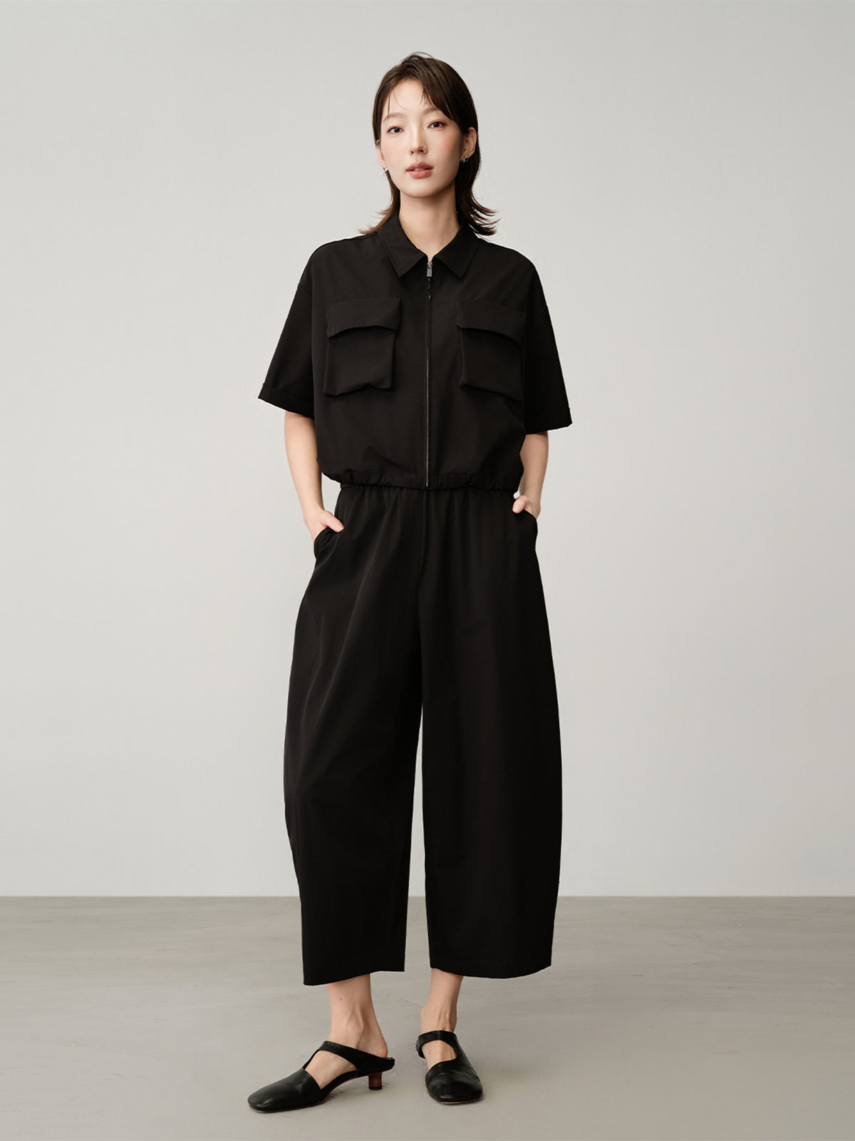 ID_02426509002_RW02_3_0_9_1290_1720.jpg;color:Black