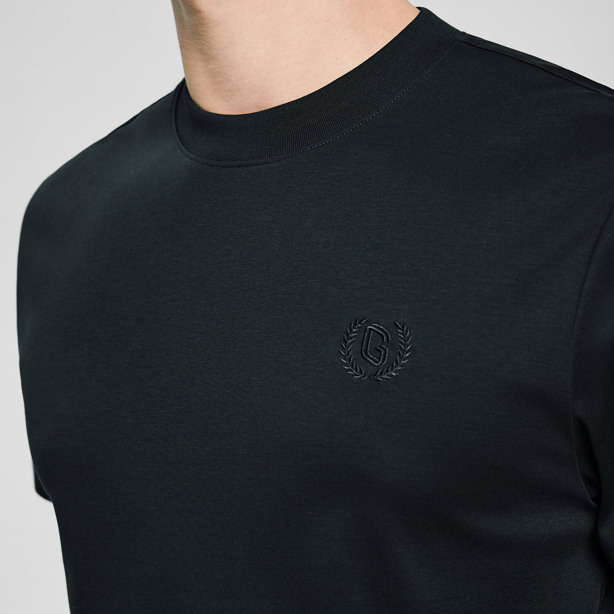 ID_01026802002_RW09_2_1_6_1500_1500.jpg;color:Signature Black