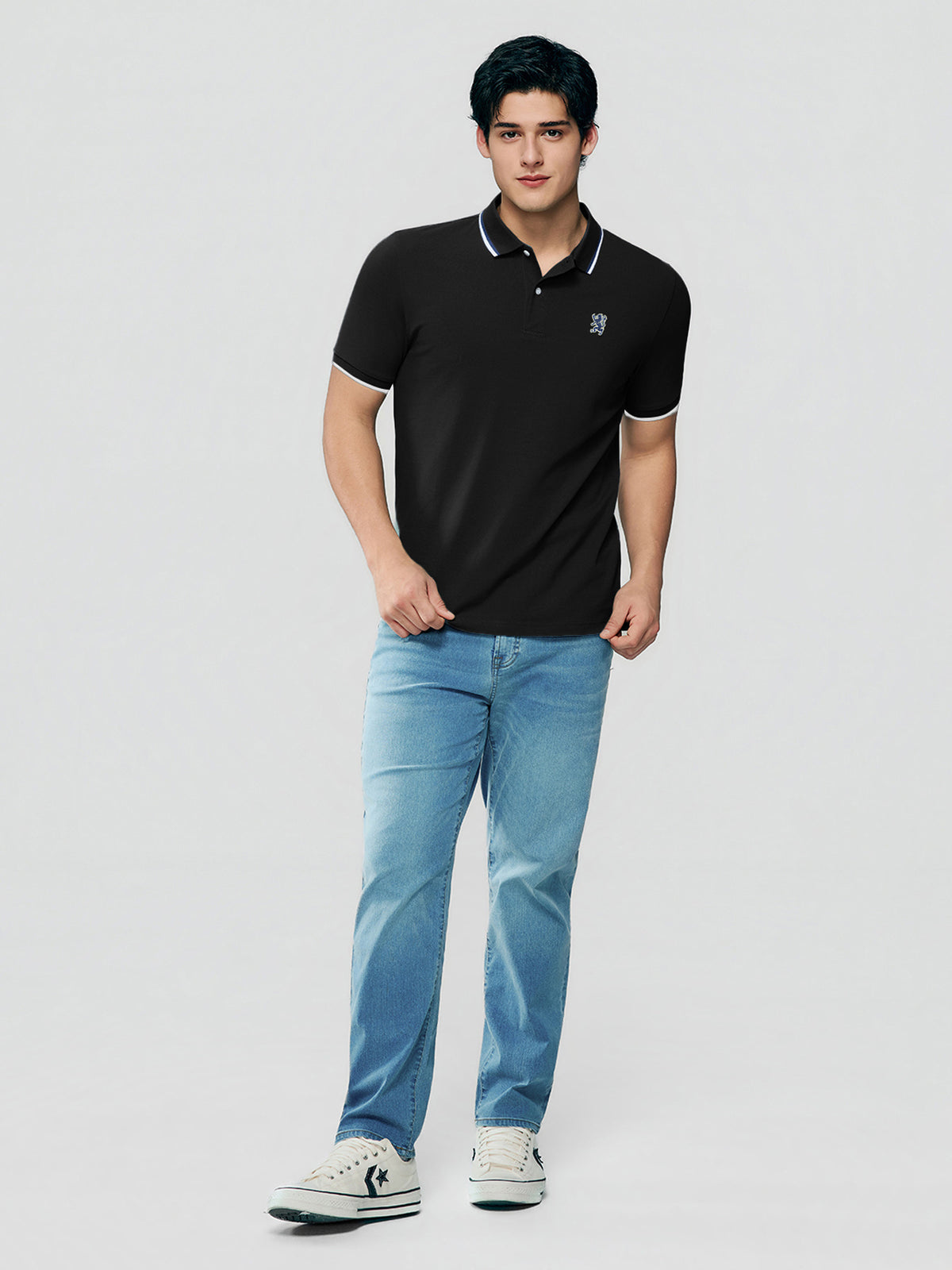 ID_01016262002_RW09_3_1_1_1290_1720.jpg;color:Signature Black