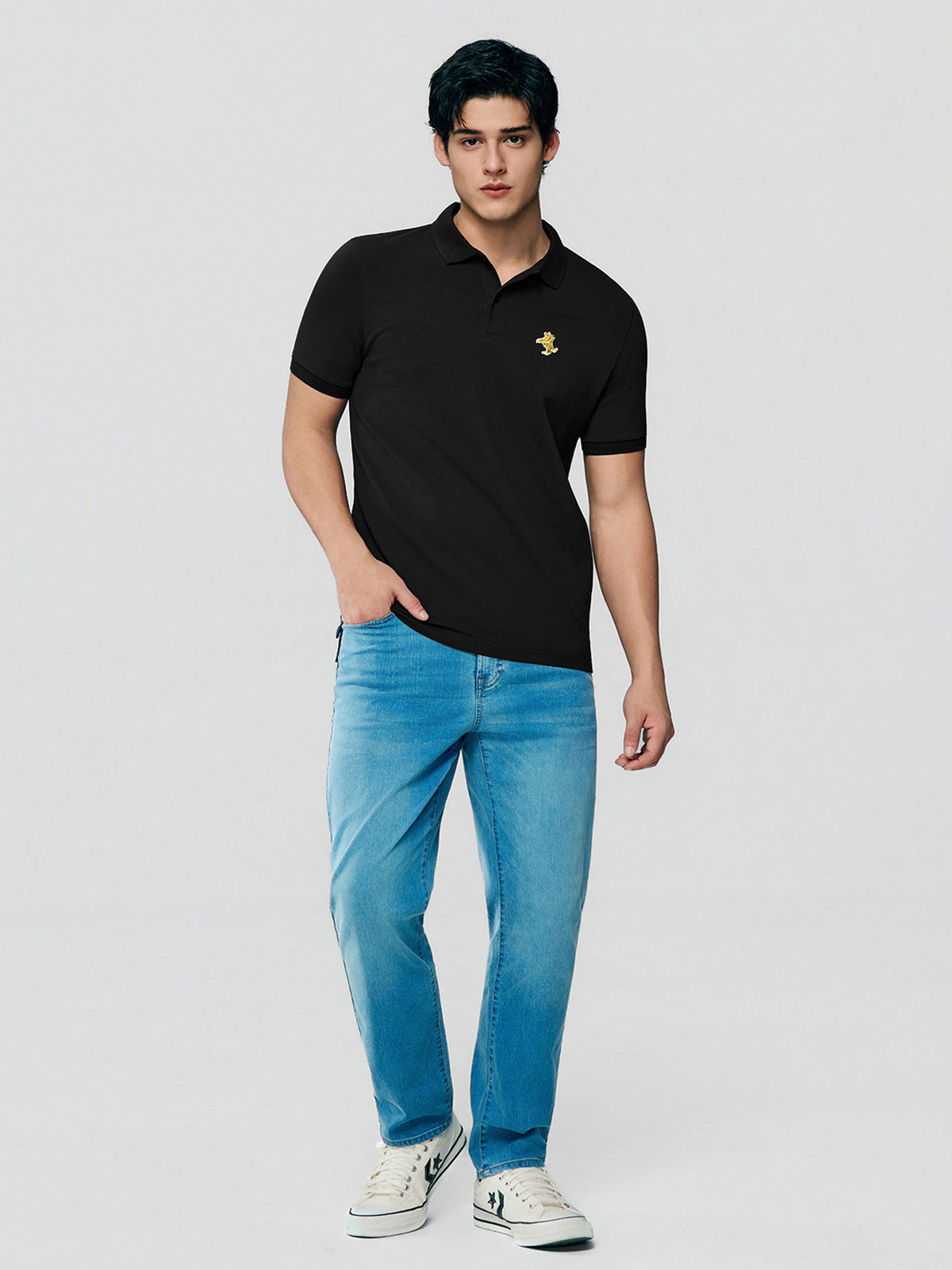 ID_01016457001_RW09_3_1_1_1290_1720.jpg;color:Signature Black