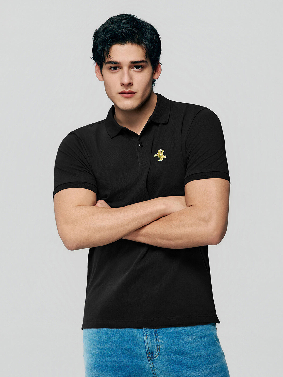 ID_01016457001_RW09_3_1_2_1290_1720.jpg;color:Signature Black