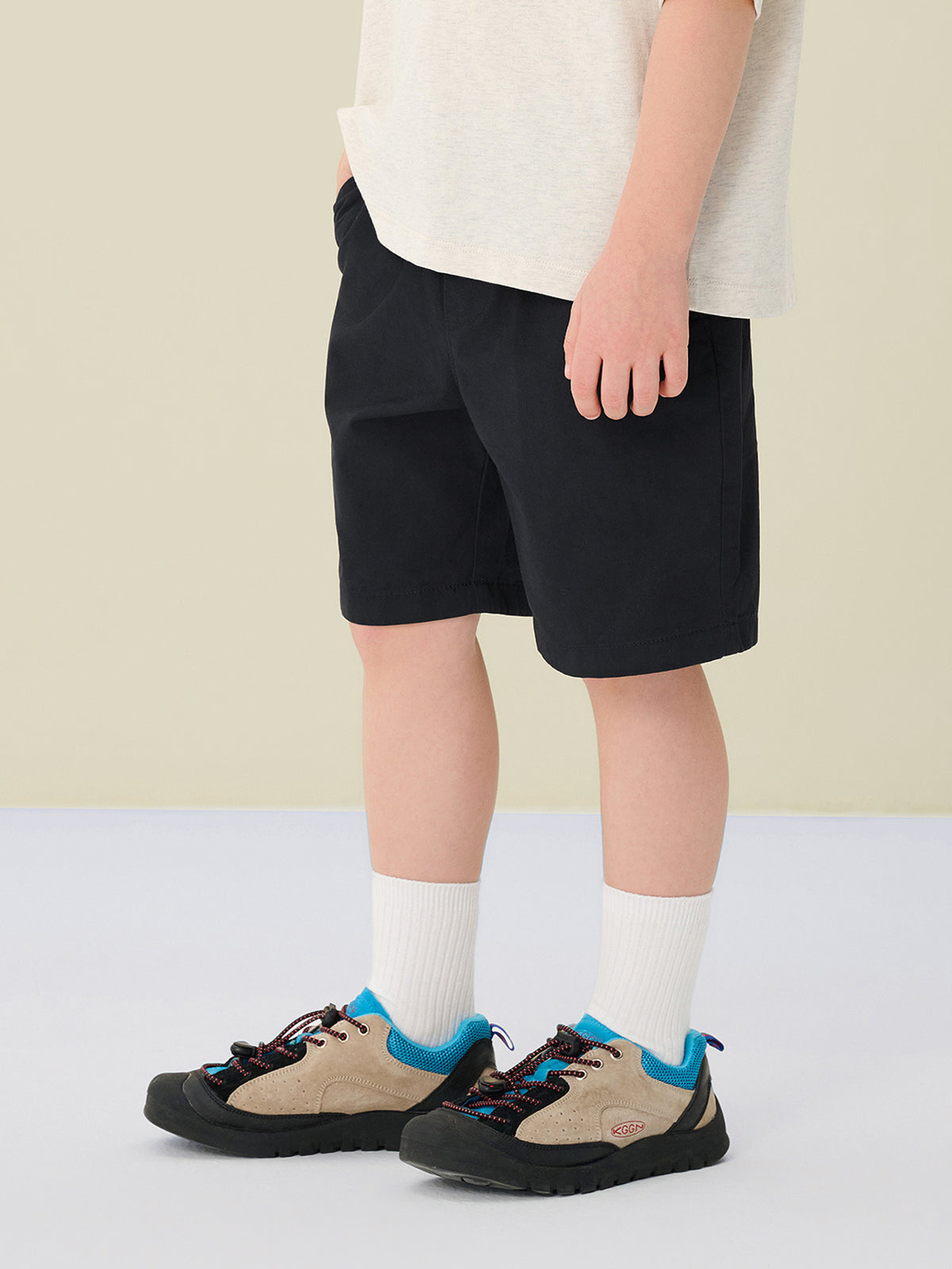 ID_03106238001_RW09_3_1_2_1290_1720.jpg;color:Signature Black
