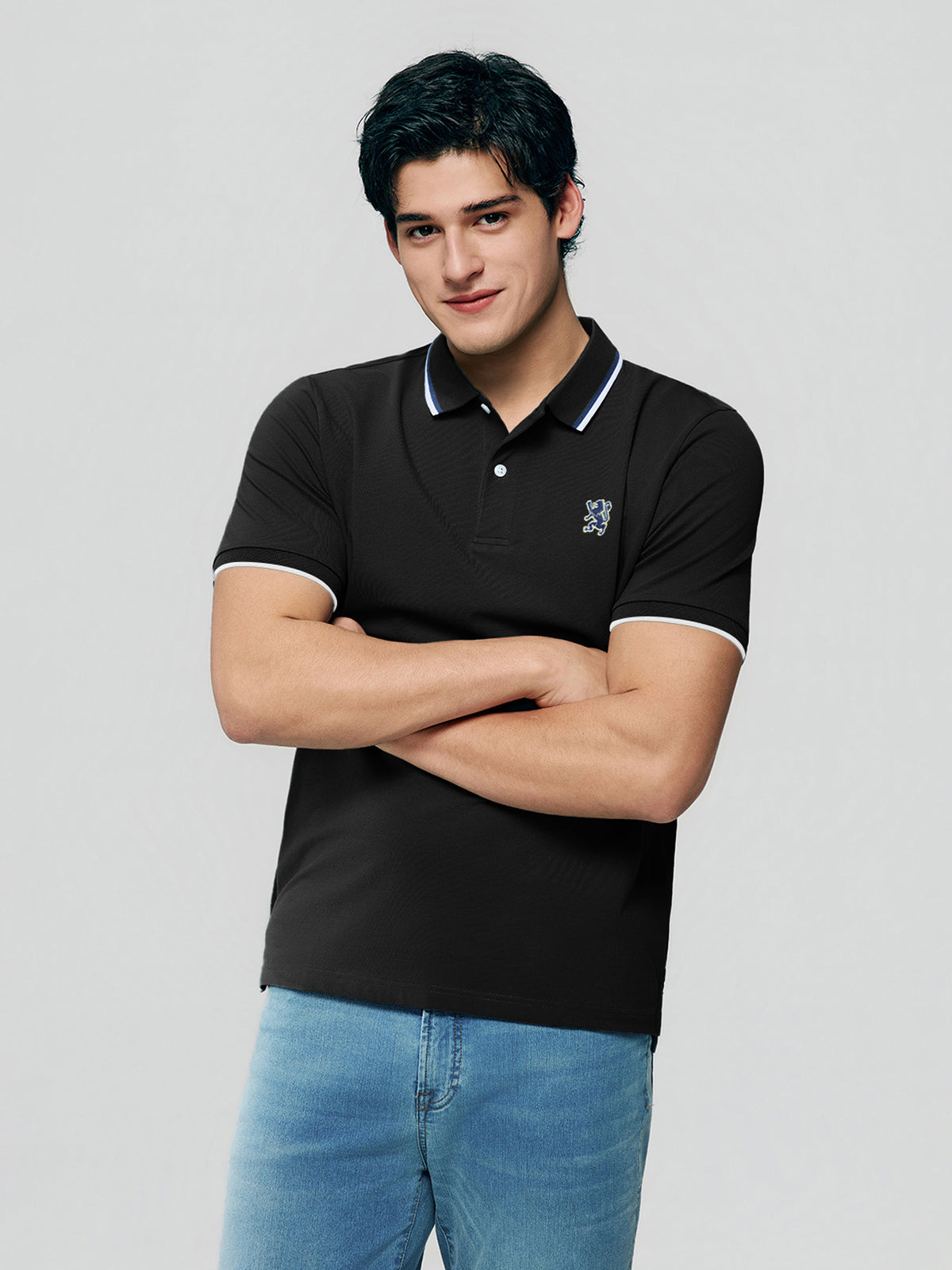 ID_01016262002_RW09_3_1_3_1290_1720.jpg;color:Signature Black