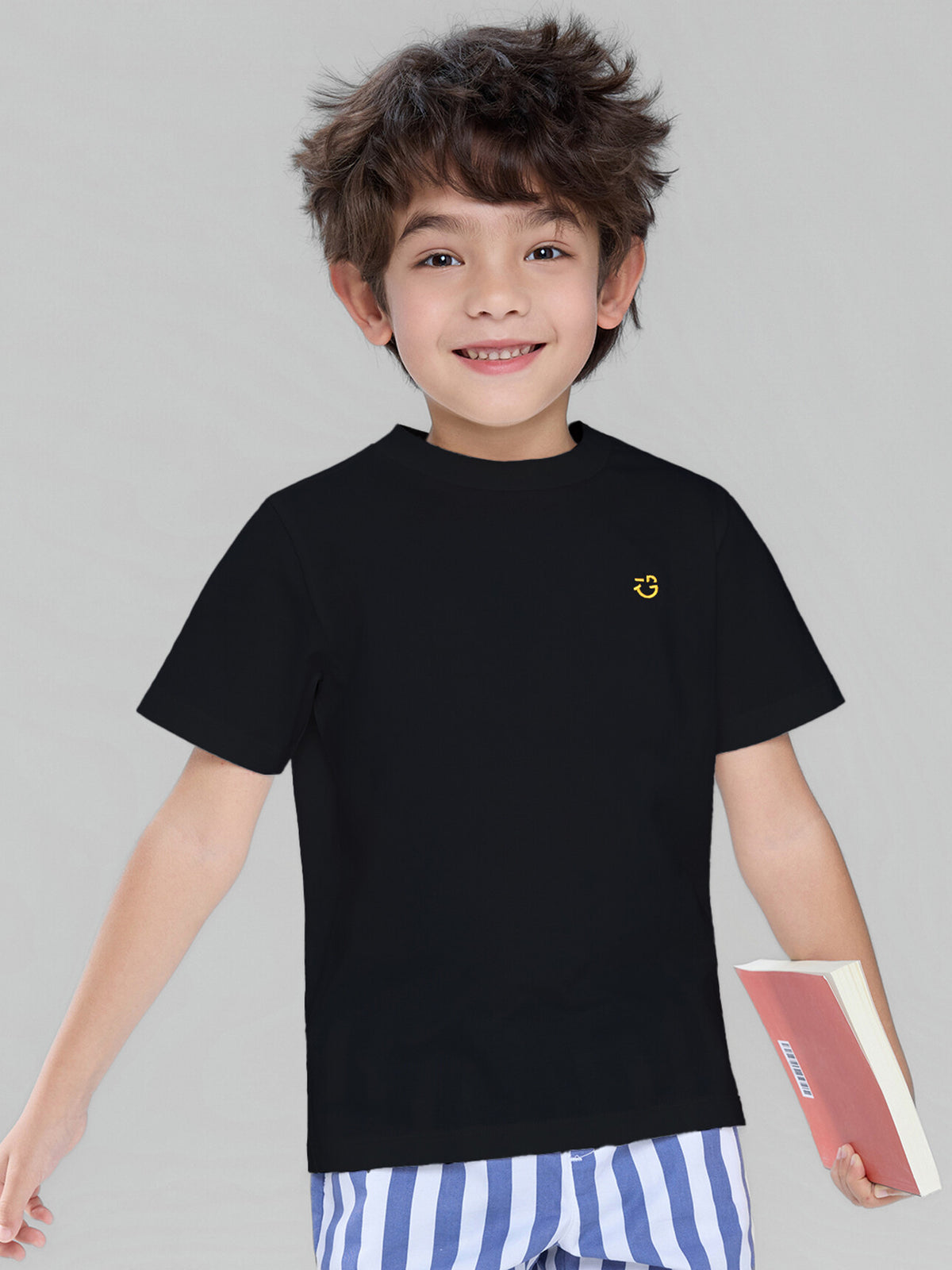 ID_03096324001_RW09_3_1_4_1290_1720.jpg;color:09 Signature Black