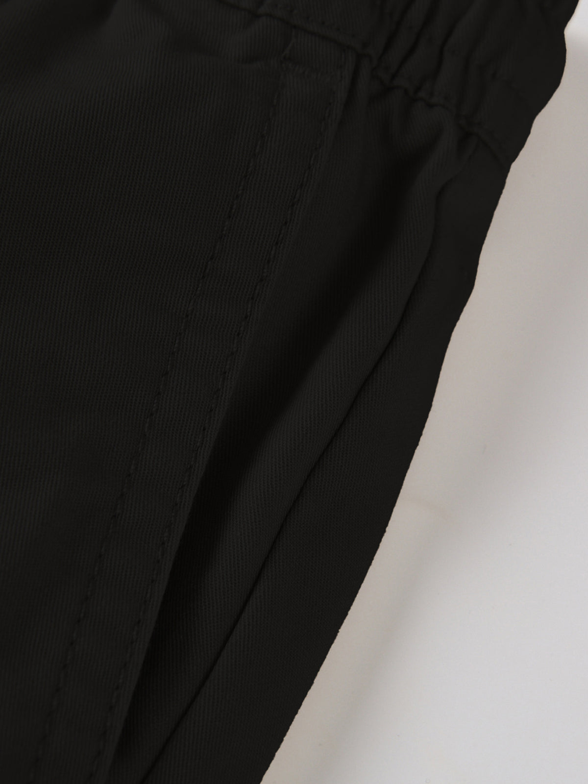 ID_03106238001_RW09_4_2_6_1290_1720.jpg;color:Signature Black