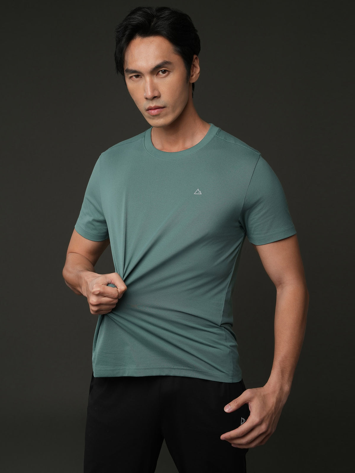 ID_01026286001_RW23_3_1_3_1290_1720.jpg;color:Smokey Emerald
