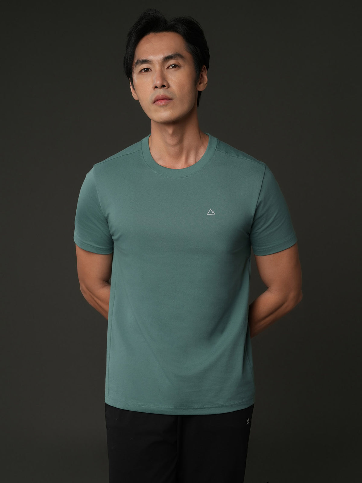 ID_01026286001_RW23_3_1_4_1290_1720.jpg;color:Smokey Emerald