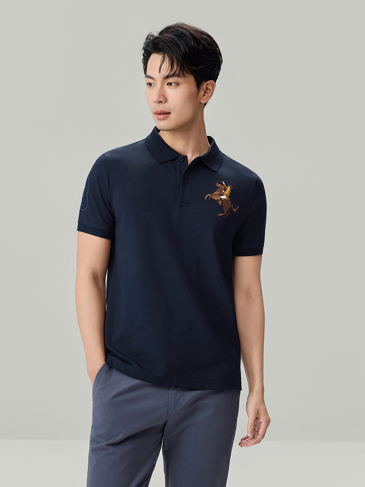 ID_01016311001_RW26_3_1_3_1290_1720.jpg;color:Signature Navy