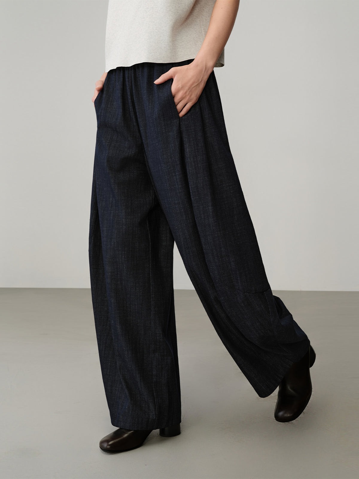 ID_02426502002_RW65_3_0_4_1290_1720.jpg;color:Denim