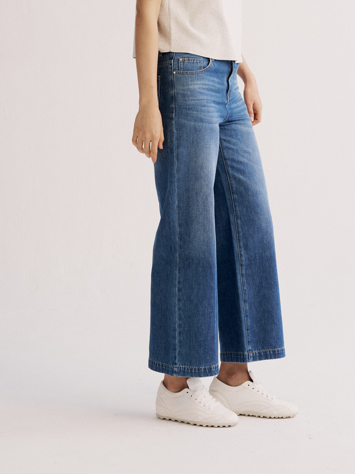 ID_02426533002_RW65_3_0_4_1290_1720.jpg;color:Denim