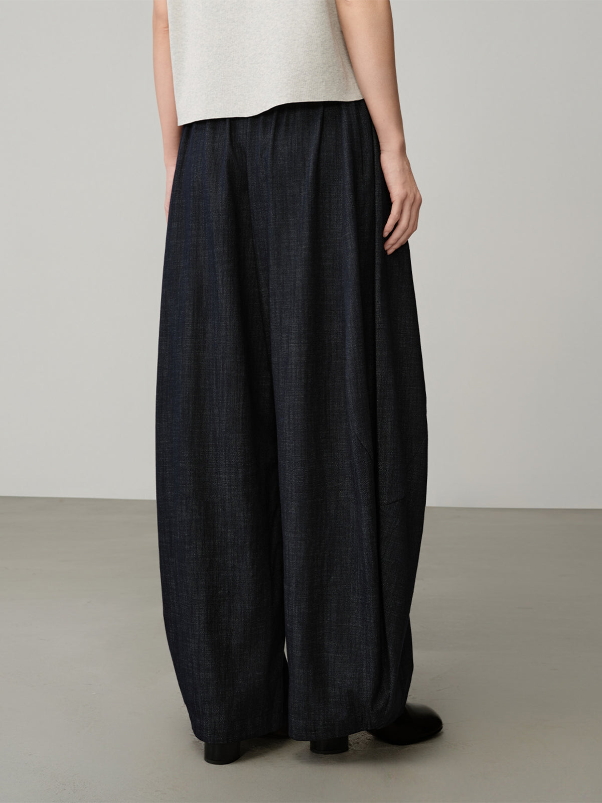 ID_02426502002_RW65_3_0_5_1290_1720.jpg;color:Denim