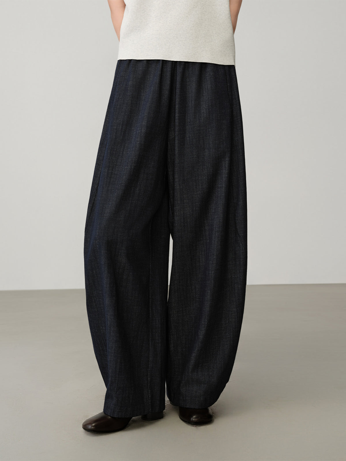 ID_02426502002_RW65_3_0_7_1290_1720.jpg;color:Denim