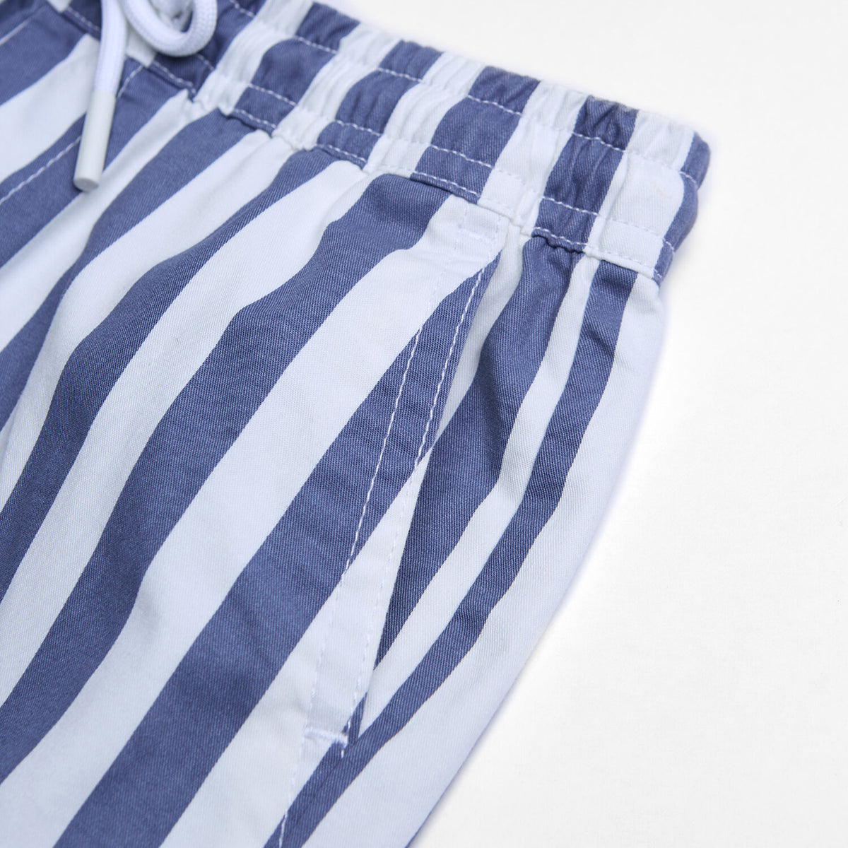 ID_03106256001_RW80_1_2_6_1500_1500.jpg;color:White x Blue Stripe