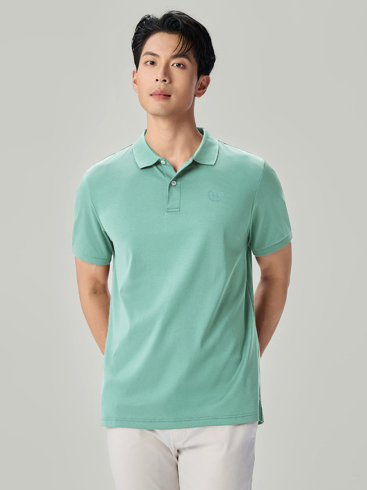 ID_01016391001_RW80_3_1_3_1290_1720.jpg;color:Clean Green