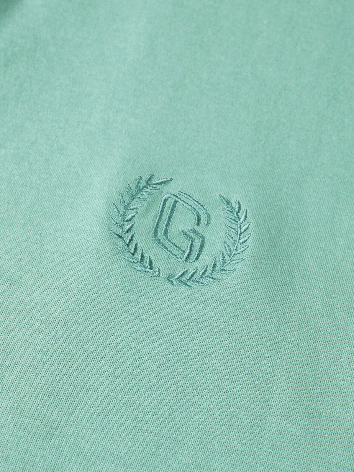 ID_01016391001_RW80_4_2_6_1290_1720.jpg;color:Clean Green