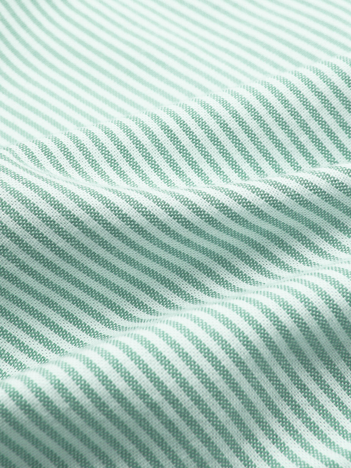ID_05346073001_RW82_4_2_7_1290_1720.jpg;color:White x Green Stripe