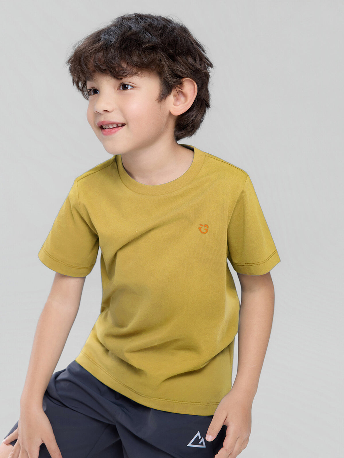 ID_03096324001_RW99_3_1_4_1290_1720.jpg;color:Ochre